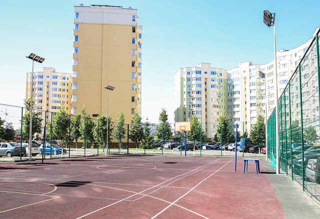 Баскетбольне поле